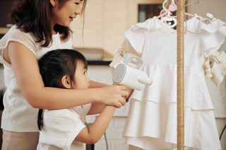 Comment choisir des vêtements faciles d'entretien pour enfant au quotidien ?