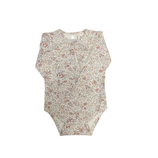 Cache-couche motif floraux