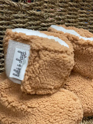 Pantoufle en sherpa caramel