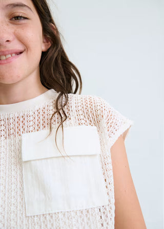 T-shirt with girl's top