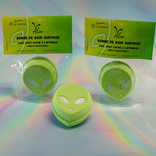 Alien Surprise Bath Bomb