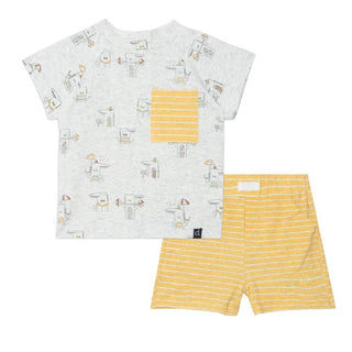 T-shirt and shorts set