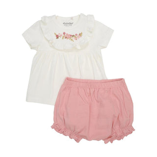 T-shirt and shorts set