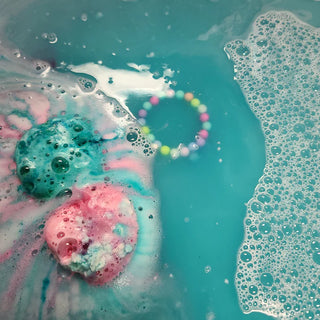 Pearl bath bomb